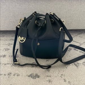 Michael Kors Greenwich Small Saffino Bucket Bag